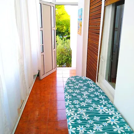 Pomalo Retreat Apartament *