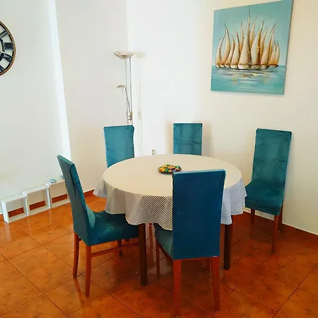 Pomalo Retreat דירה *