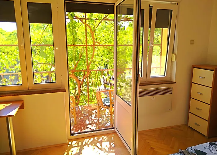 Apartamento Pomalo Retreat, Your Calm Escape Near The City, Sunlit Terrace, Space & Comfort And Parking