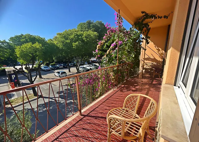 Apartamento Pomalo Retreat, Your Calm Escape Near The City, Sunlit Terrace, Space & Comfort And Parking Split