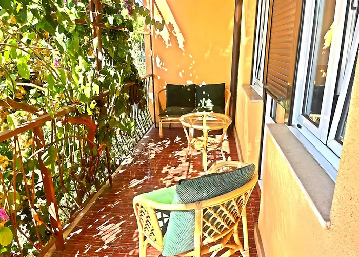 Pomalo Retreat, Your Calm Escape Near The City, Sunlit Terrace, Space & Comfort And Parking Apartamento Split