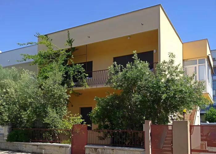 Apartamento Pomalo Retreat, Your Calm Escape Near The City, Sunlit Terrace, Space & Comfort And Parking Split