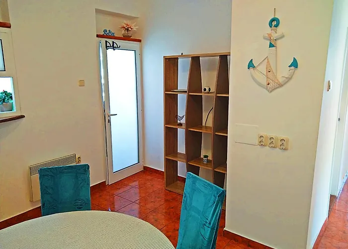 Apartamento Pomalo Retreat, Your Calm Escape Near The City, Sunlit Terrace, Space & Comfort And Parking Split